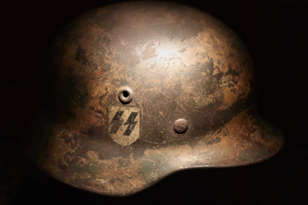 Nacistická helma