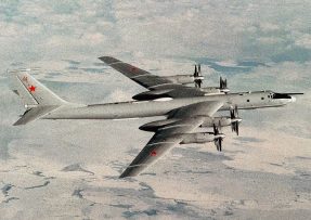 Jaderný bombardér Tu-95