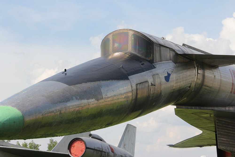 Jak americké letadlové lodě „ušly smrti“: SSSR nakonec zabijáka T-4 stáhl