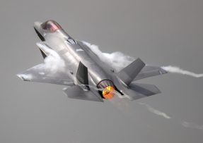 Letoun F-35
