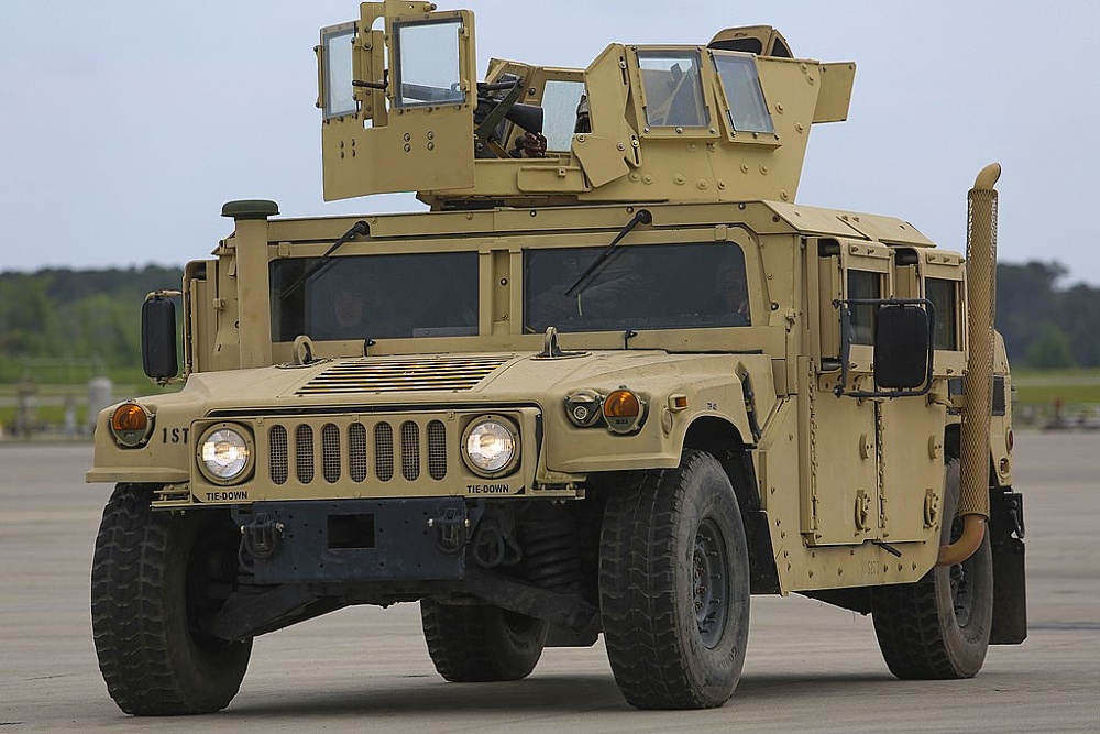 Humvee s přídavným pancéřováním