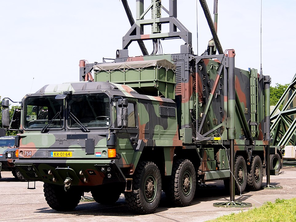 MAN SX, s radarovou nástavbou nizozemské armády, 2014