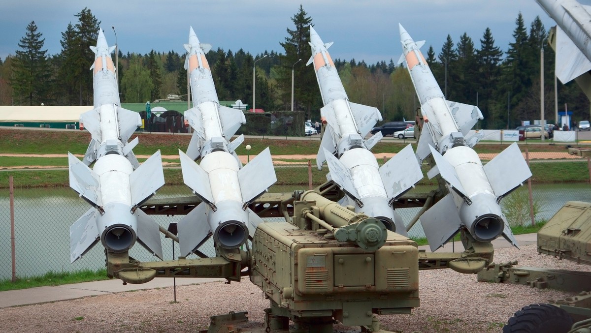 „Soupeři“ Se Už Dokáží Bránit Americkému Bombardéru B-21 Raider