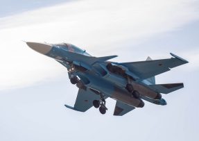 Ruské vojenské letadlo, základna v Sýrii