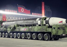 Severní Korea, atomovka Hwasong-17