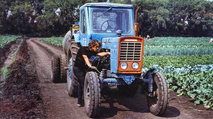 Ukrajinský odminovávací traktor