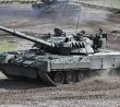 Tank T-80UD na cvičení v Rusku