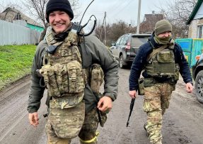 Ukrajinský voják přežil zásah z 30mm kanónun