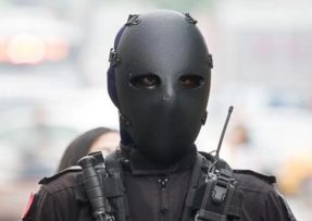 Kevlarová maska na obličej, policie na Tchaj-wanu