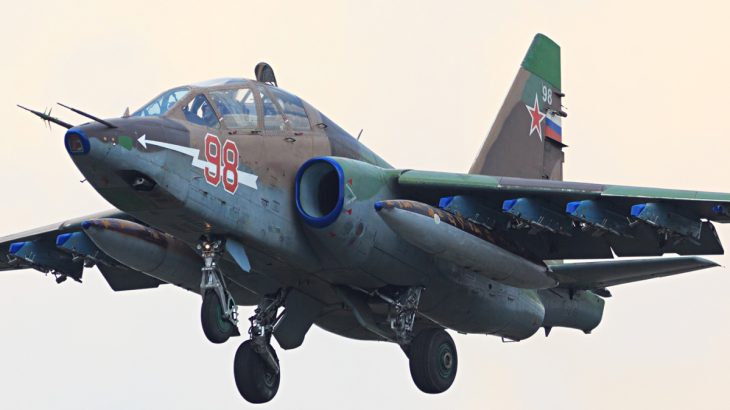 Letoun Su-25 při přistání