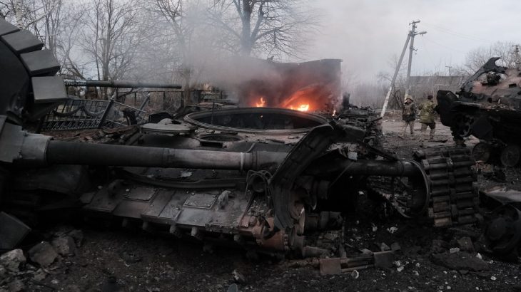 Zničený tank na Ukrajině