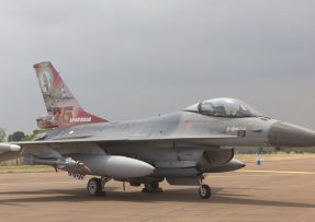 Pohled na sání motoru letounu F-16