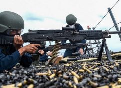 Kulomet M240 vypálí 600 ran za minutu