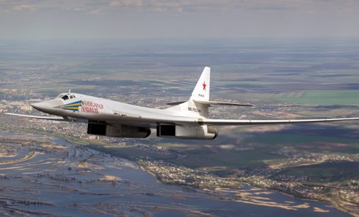 Bombardér Tu-160