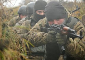 Ukrajinská jednotka v zákopu