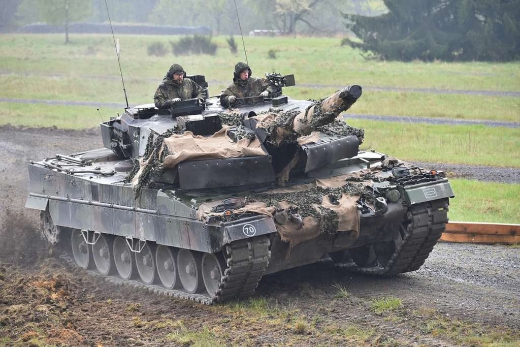 Německý tank Leopard 2A6