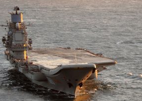 Ruská letadlová loď Admiral Kuzněcov