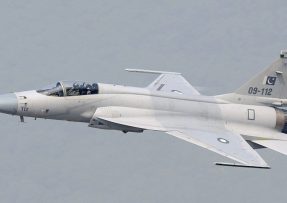 Pákistánský letoun JF-17 Thunder