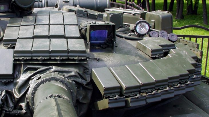 Pancéřování Kontankt-1 na tanku T-80BV
