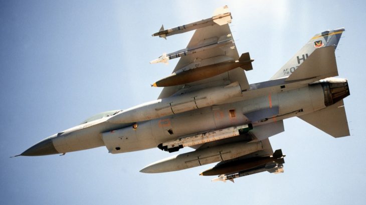 Bojový letoun F-16