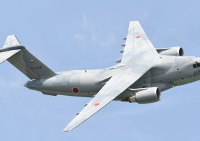 Japonský transportní letoun Kawasaki C-2