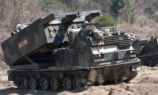 Raketomet M270A1