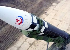 Severokorejská balistická raketa