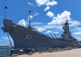 Pohled na USS Missouri