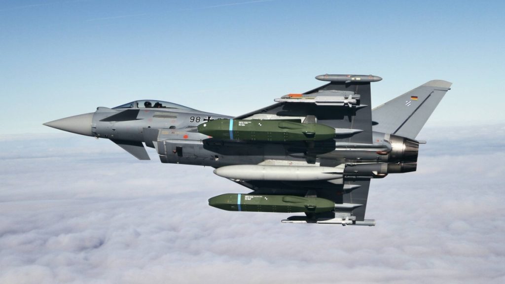 Eurofighter Typhoon se střelami KEPD 350 Taurus