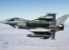 Eurofighter Typhoon se střelami KEPD 350 Taurus