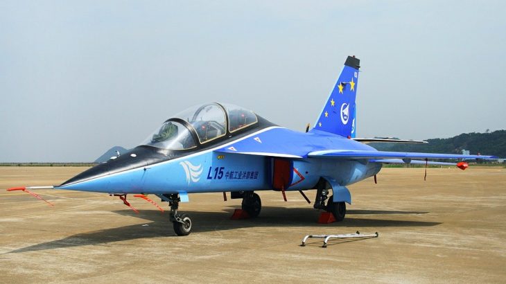 Čínský letoun Hongdu L-15A Falcon