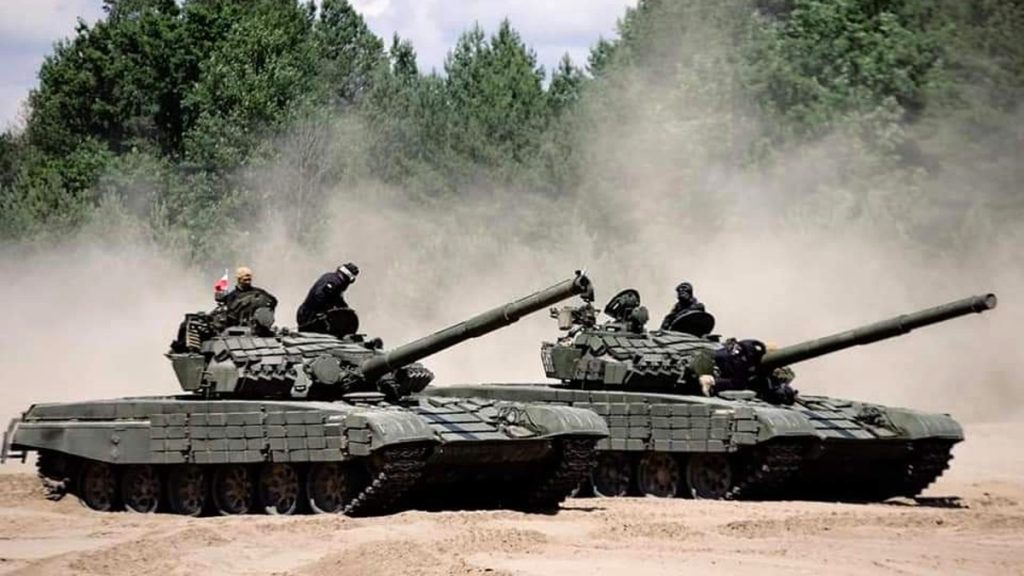 Tanky T-72M1 poskytnuté Ukrajině Českem a Polskem