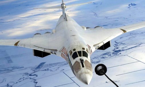 Tupolev Tu-160, ruský bombardér