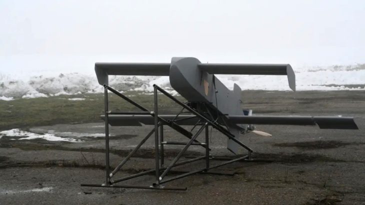Dron AQ-400 Scythe na katapultu
