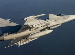 Jas-39 Gripen se střelami Meteor