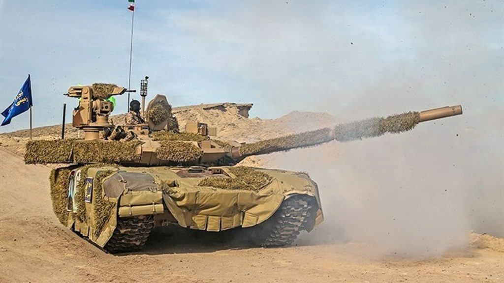 Tak T-72F Karrar zepředu