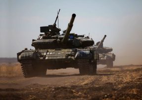Ruské tanky útočí