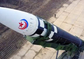 Severokorejská mezikontinentální balistická raketa