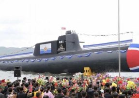 Ponorka Hero Kim Kun Ok