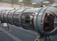 Střela 5V55 do S-300 v kontejneru