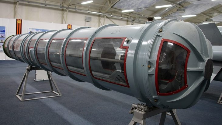 Střela 5V55 do S-300 v kontejneru