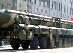 Raketa RT-2PM Topol na přehlídce