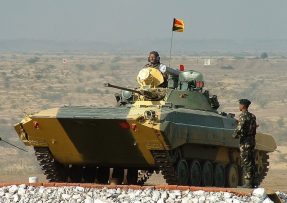 Indické vozidlo BMP-2 Sarath
