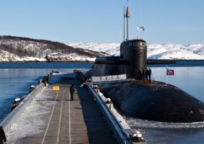 Zakotvená ponorka K-114 Tula