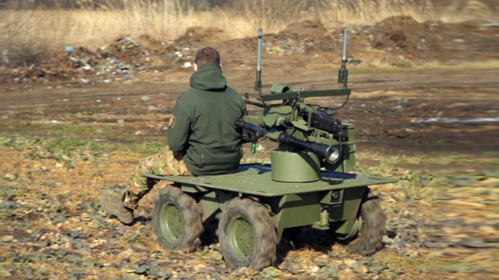 Robot CRAB uveze zbraně i vojáka