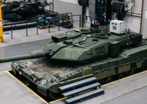 Montáž tanku Leopard 2A7