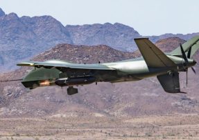 Dron General Atomics Mojave s miniguny