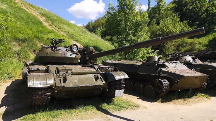 Vystavený tank T-62M