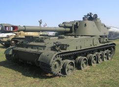 Houfnice 2S3 Akatsiya