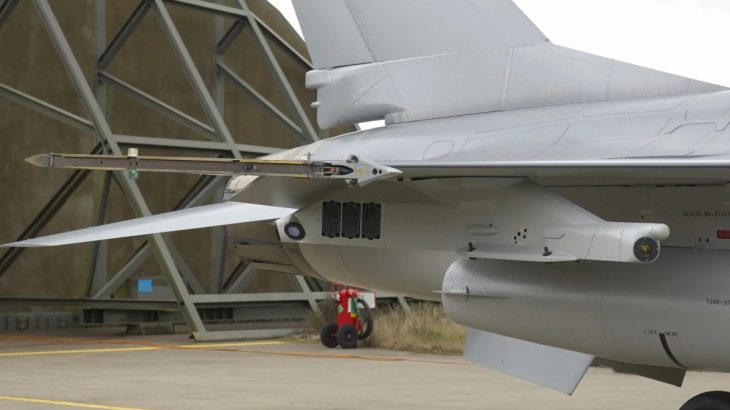 Pylon Terma PIDS+ na letounu F-16